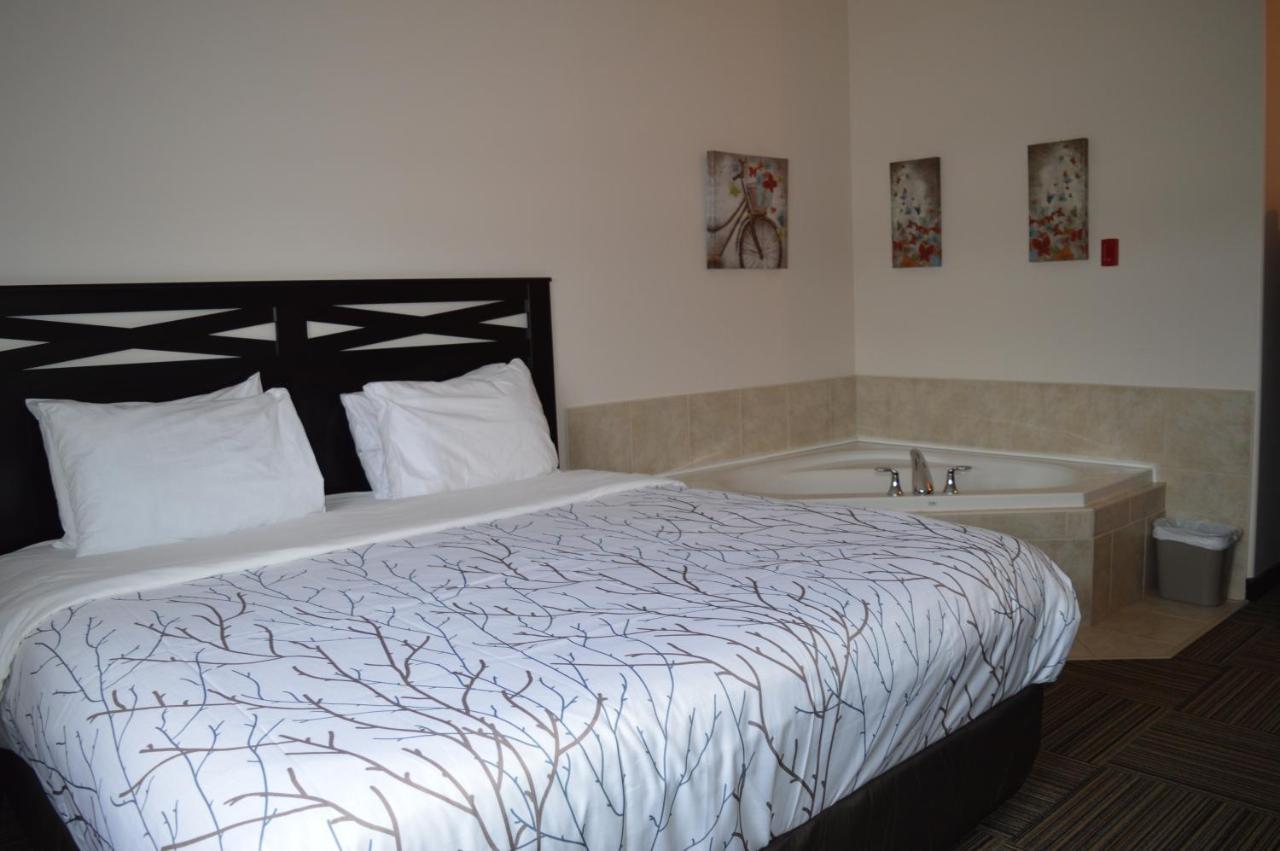 Auberge Macdonald Guest Inn Iroquois Falls Esterno foto