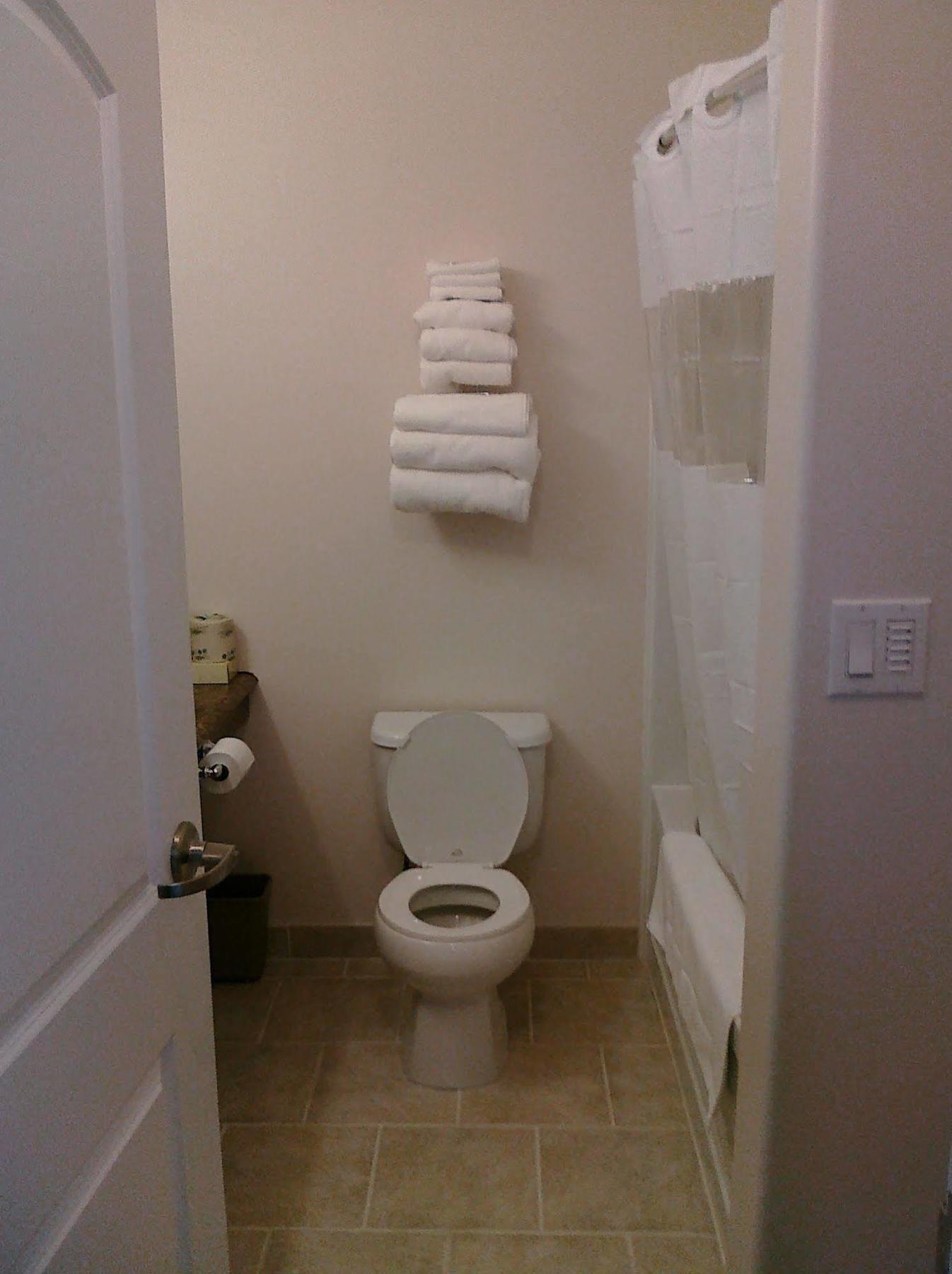 Auberge Macdonald Guest Inn Iroquois Falls Esterno foto