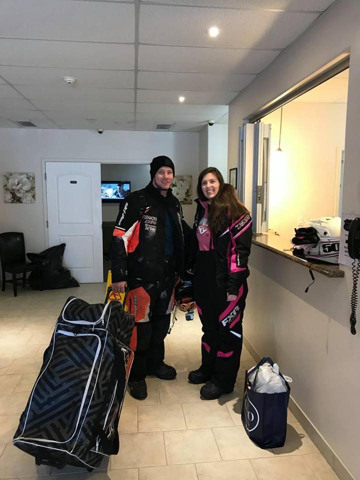 Auberge Macdonald Guest Inn Iroquois Falls Esterno foto